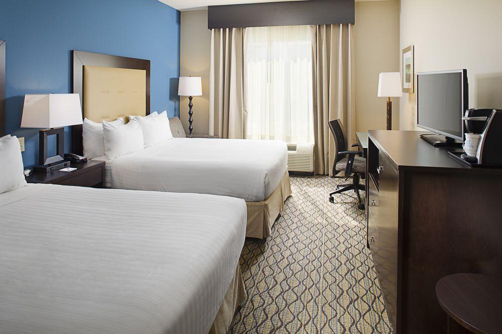 Holiday Inn Express Hotel & Suites Auburn - University Area By Ihg Exterior photo