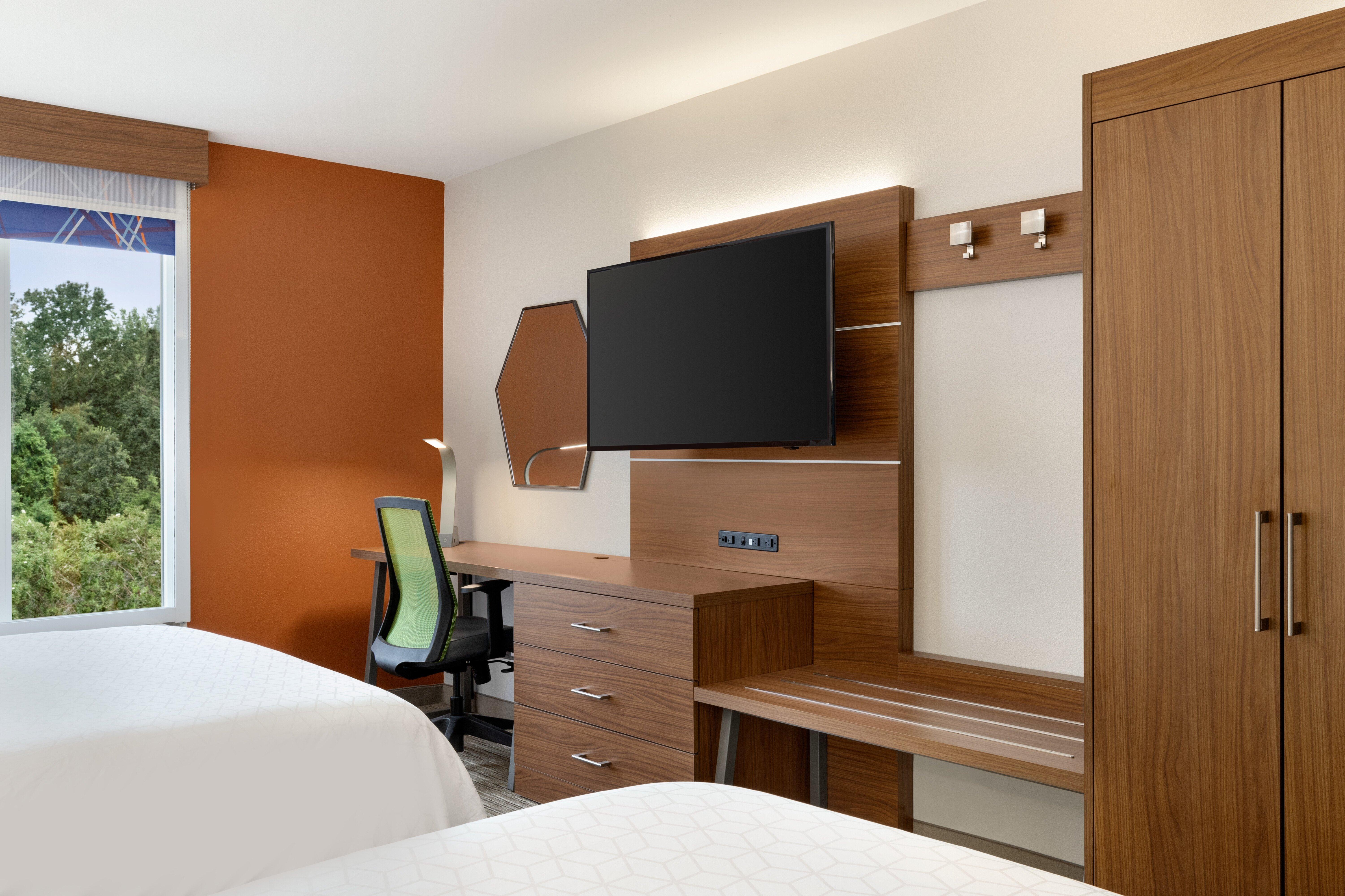 Holiday Inn Express Hotel & Suites Auburn - University Area By Ihg Exterior photo
