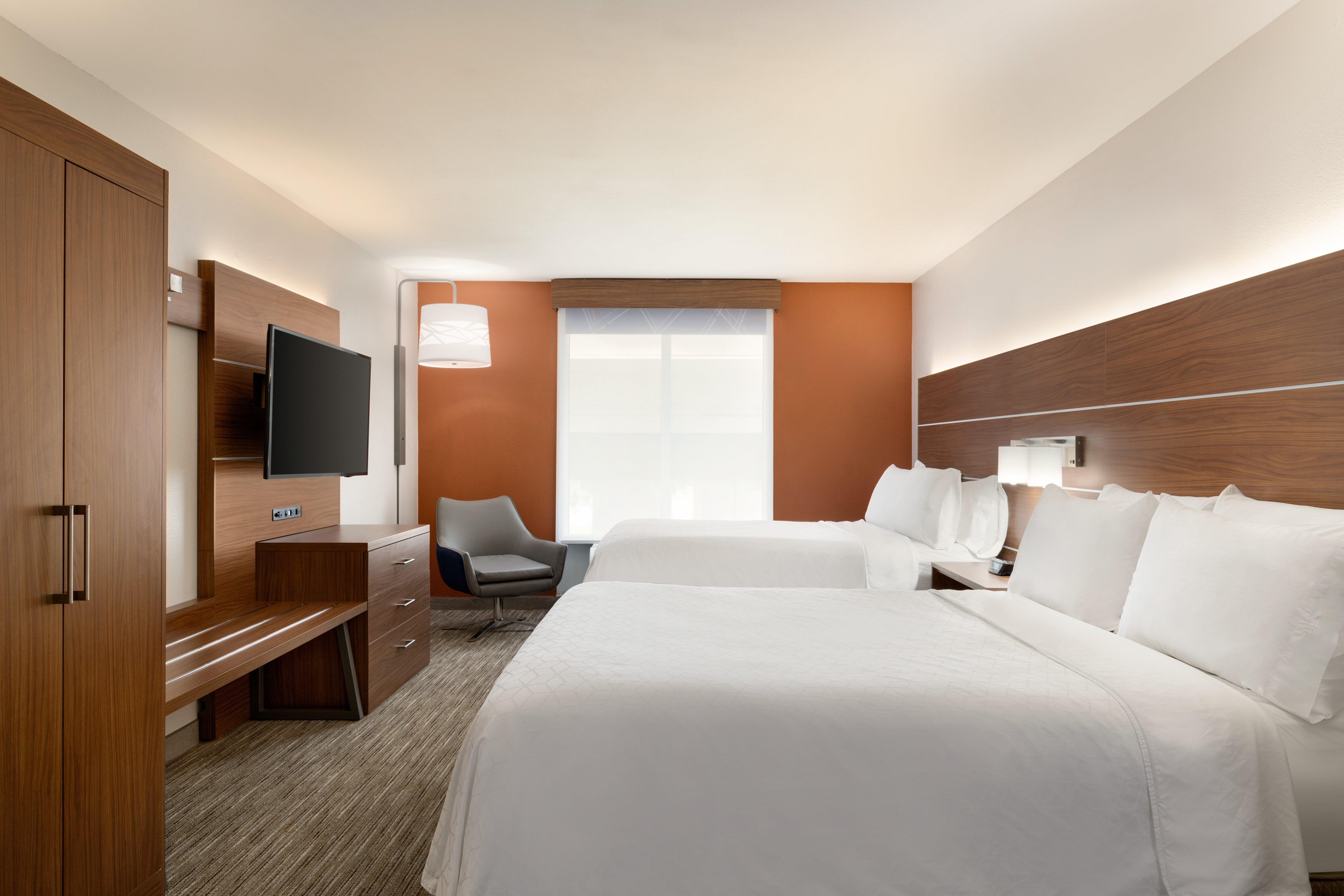 Holiday Inn Express Hotel & Suites Auburn - University Area By Ihg Exterior photo